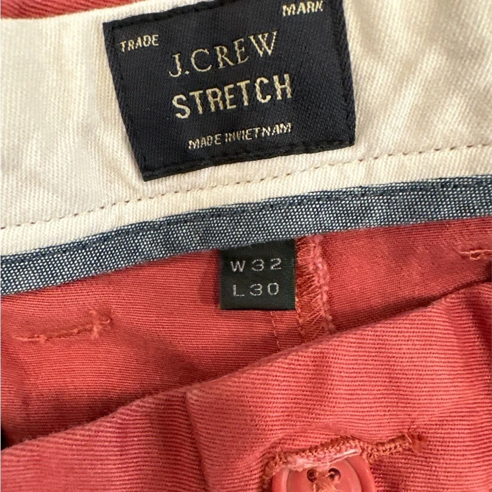J.Crew Stretch Khakis in Summer Red. 32 x30.‎